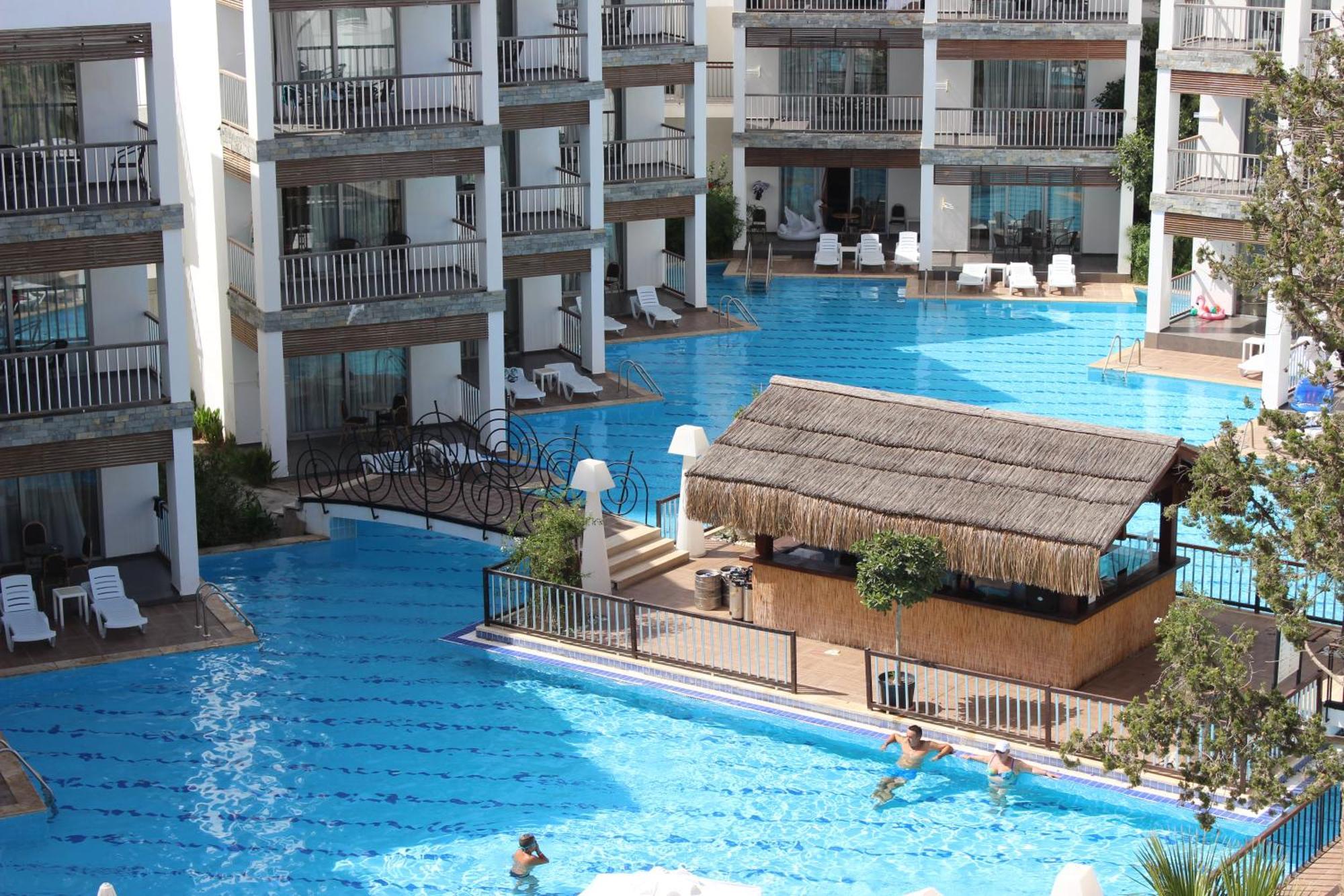 Ladonia Hotels Mio Bianco 阿克亚拉尔 外观 照片