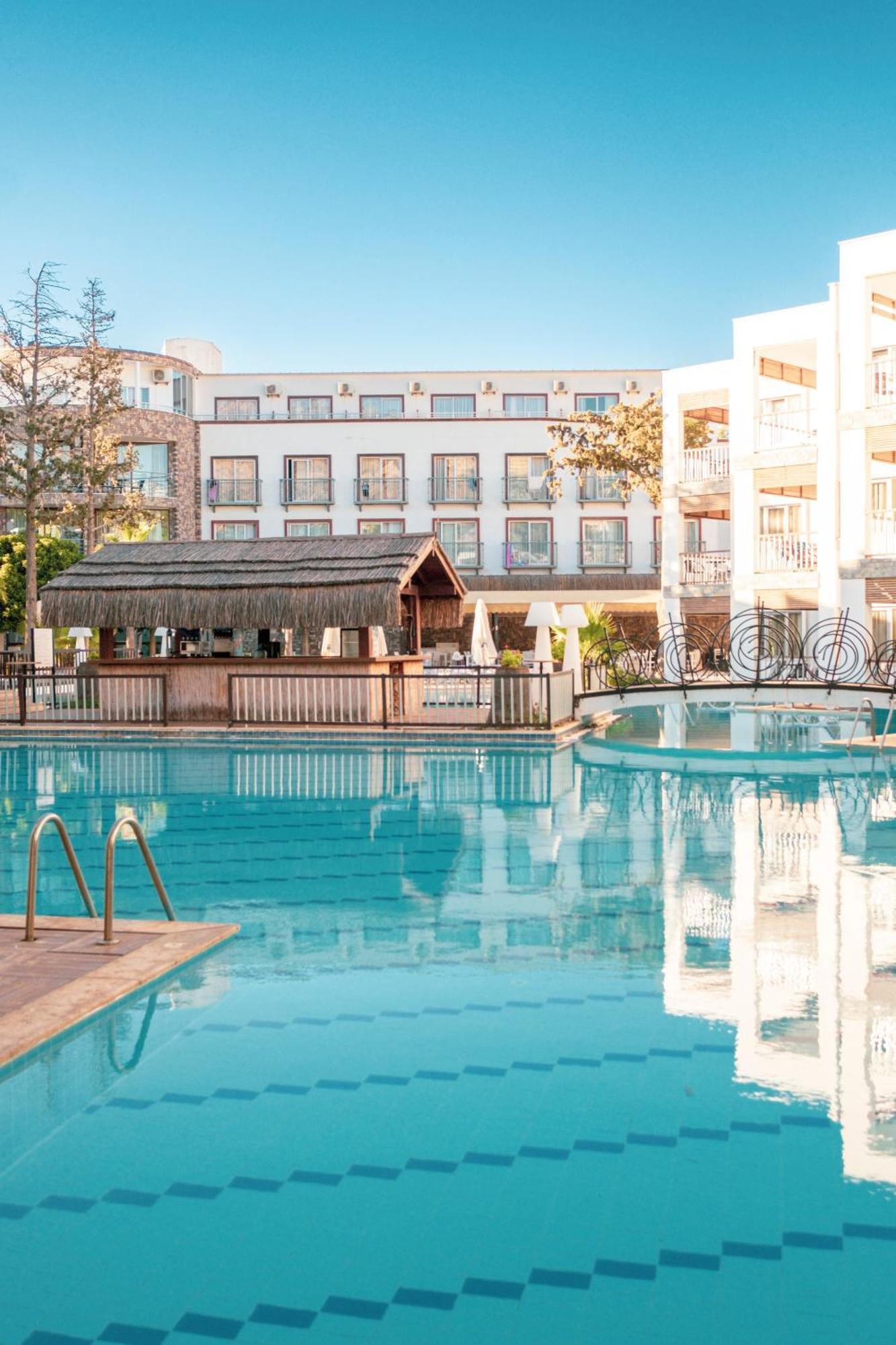 Ladonia Hotels Mio Bianco 阿克亚拉尔 外观 照片