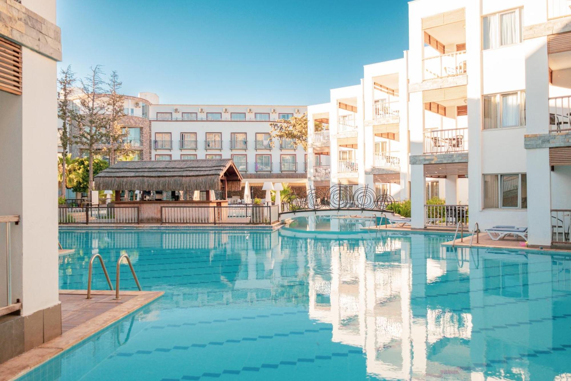 Ladonia Hotels Mio Bianco 阿克亚拉尔 外观 照片