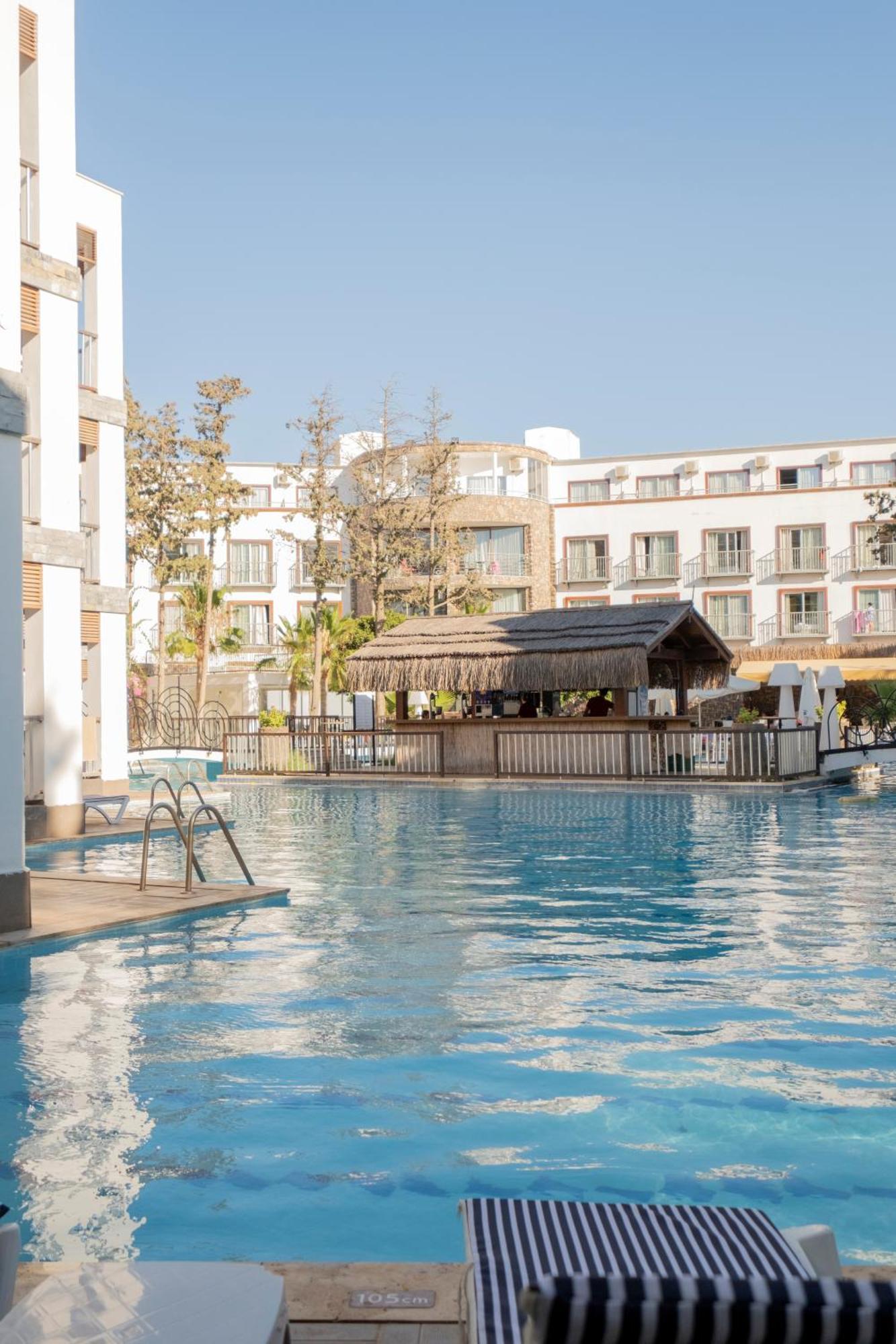 Ladonia Hotels Mio Bianco 阿克亚拉尔 外观 照片