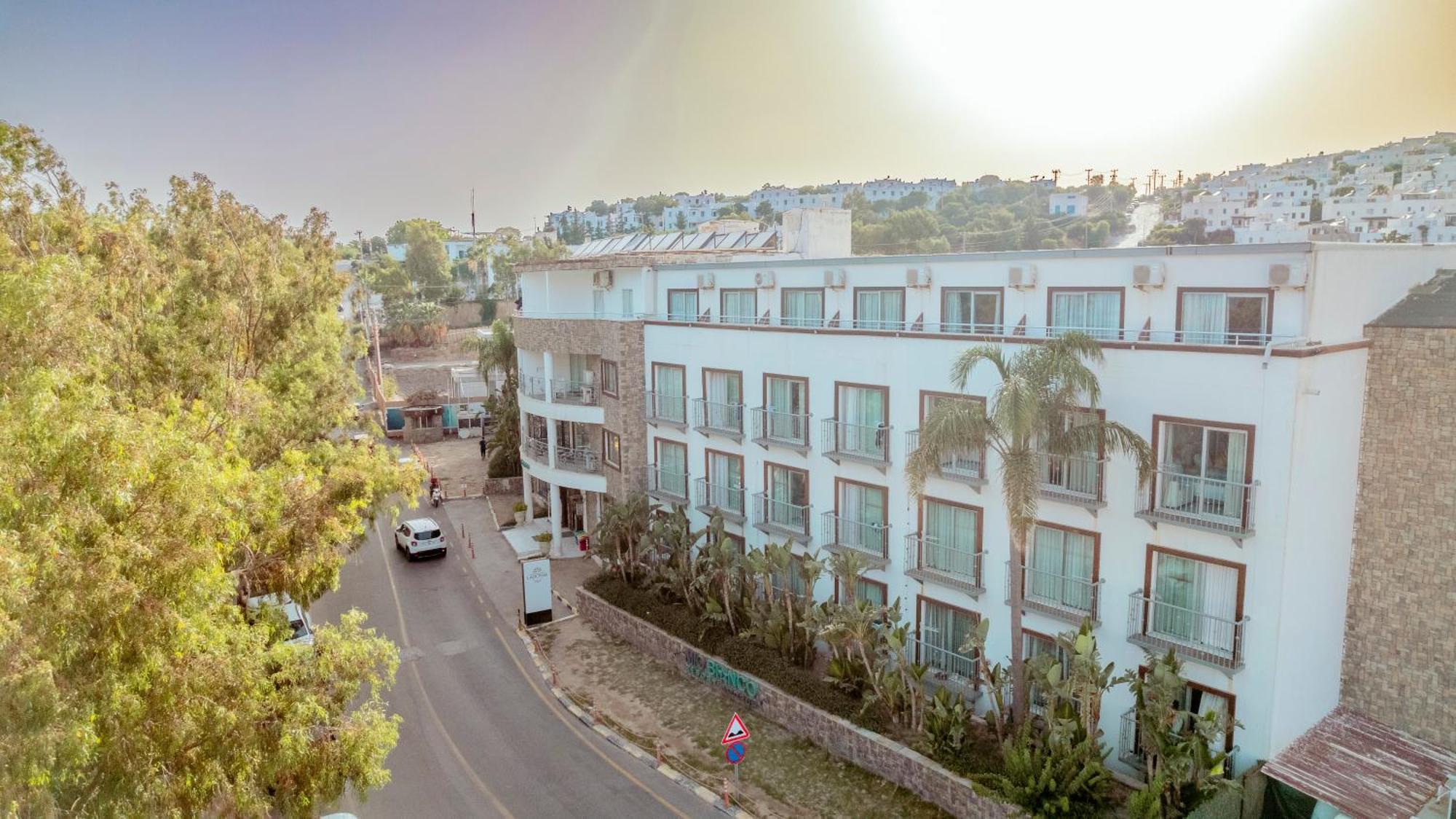 Ladonia Hotels Mio Bianco 阿克亚拉尔 外观 照片