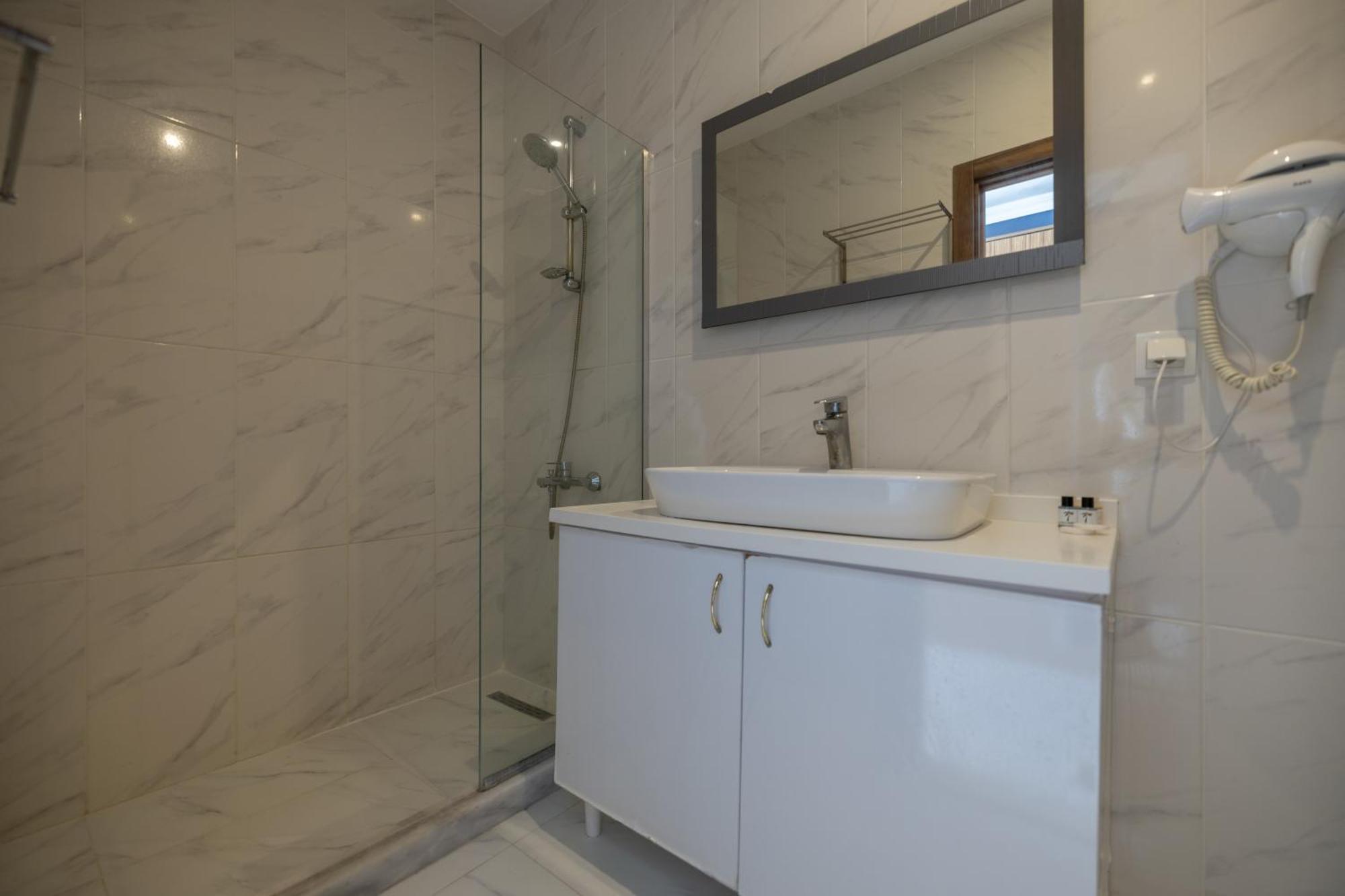 Ladonia Hotels Mio Bianco 阿克亚拉尔 外观 照片