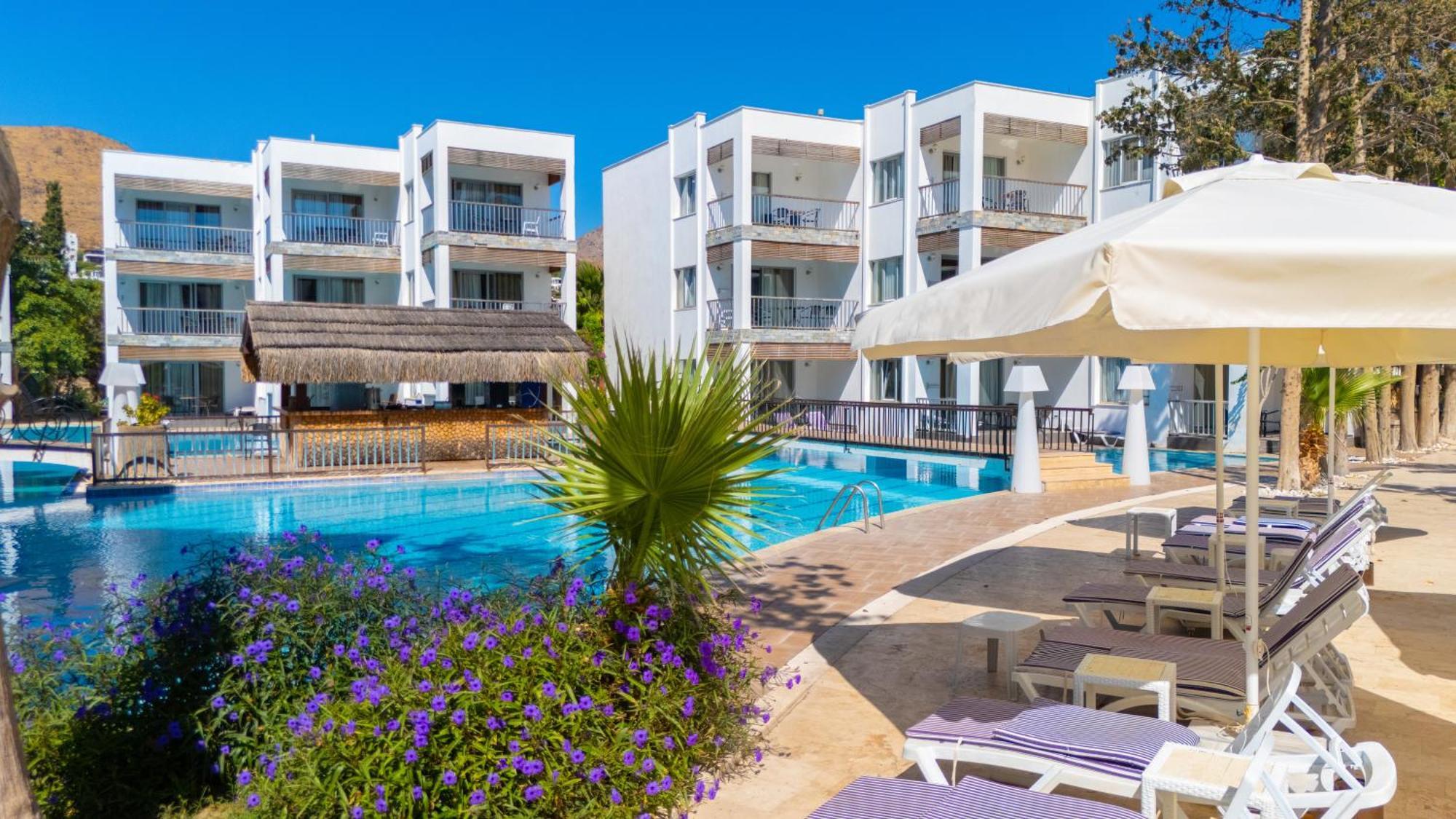 Ladonia Hotels Mio Bianco 阿克亚拉尔 外观 照片